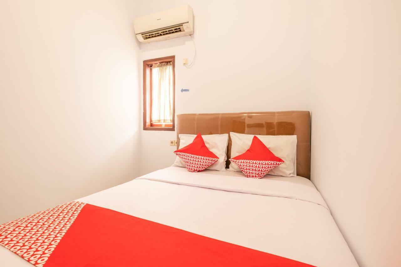 Oyo 863 Tenacity Guest House Syariah Cirebon Exteriér fotografie