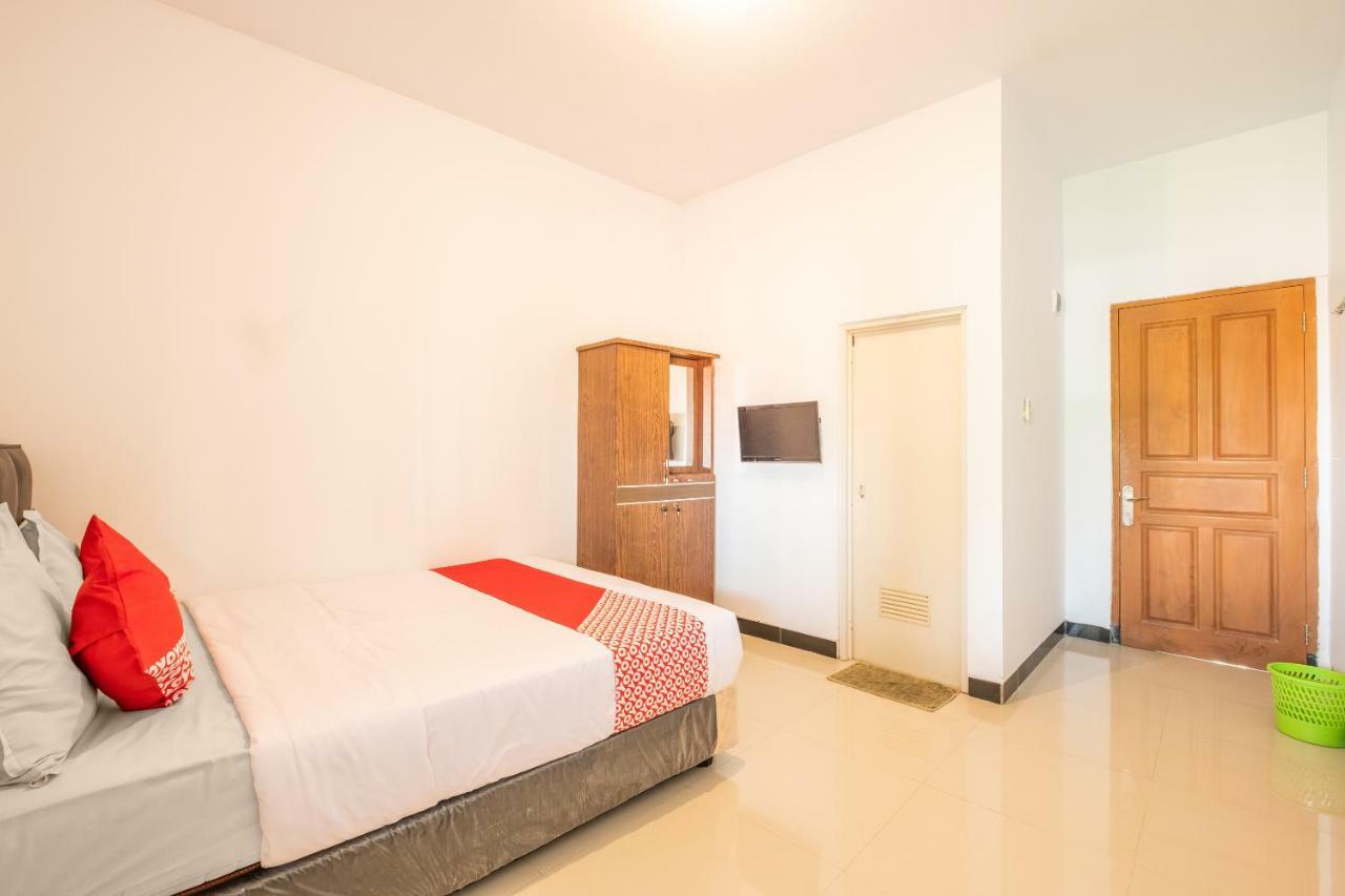 Oyo 863 Tenacity Guest House Syariah Cirebon Exteriér fotografie