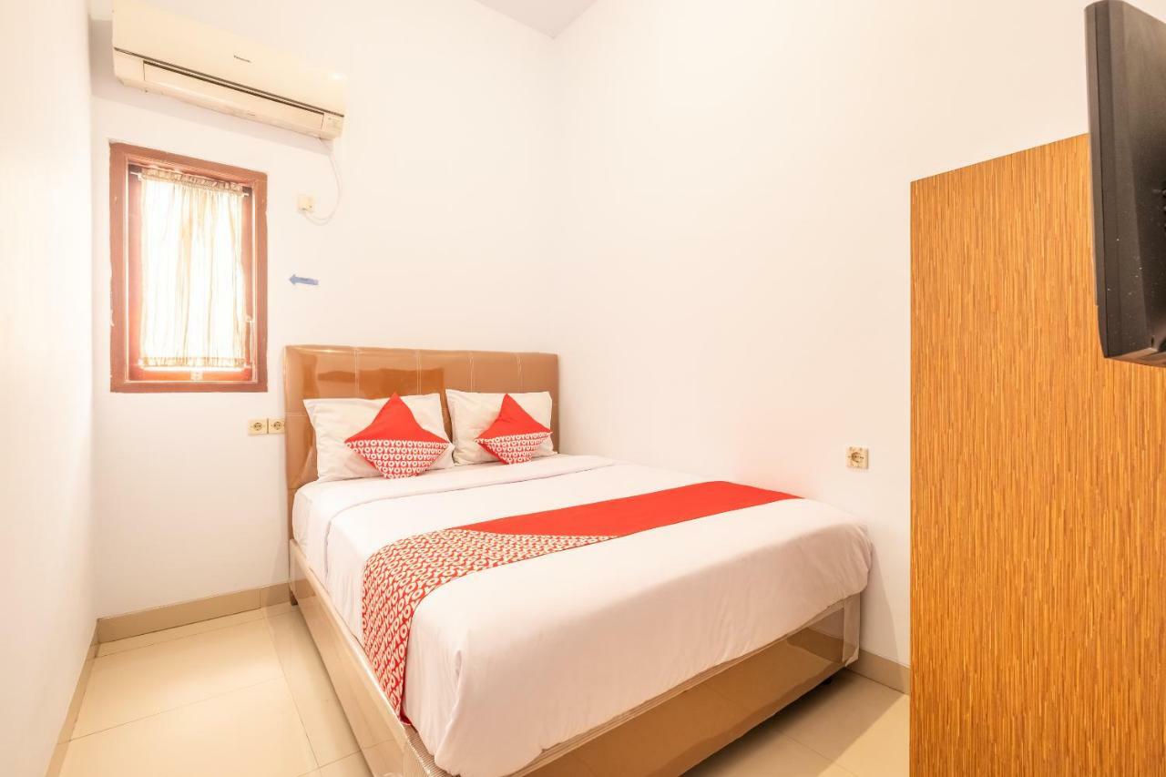 Oyo 863 Tenacity Guest House Syariah Cirebon Exteriér fotografie