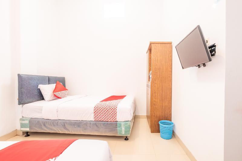 Oyo 863 Tenacity Guest House Syariah Cirebon Exteriér fotografie